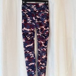 Fabletics Define PowerHold® High-Waisted Burgundy Camo Legging Size S